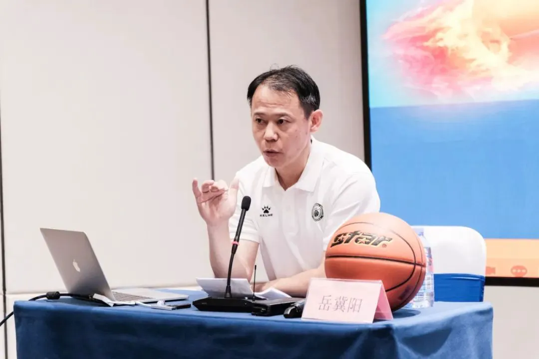 制定篮球交流计划以促进个人技能发展的方法_0